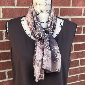 ⚜️ Sophisticated Short Scarf🧣